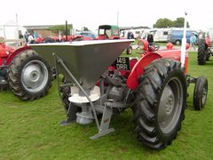Fertiliser spreader 1200 l