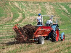 Manure spreader 8 t