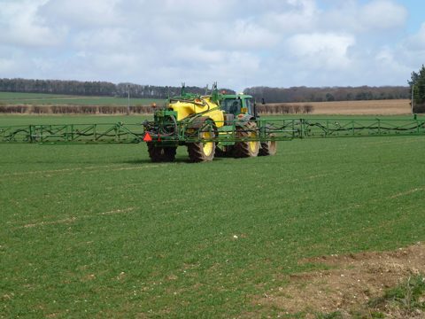 Trailed sprayer 2500 l